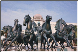 阿波羅銅馬戰車銅雕塑