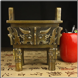 四足獸面銅鼎 四足獸面銅鼎